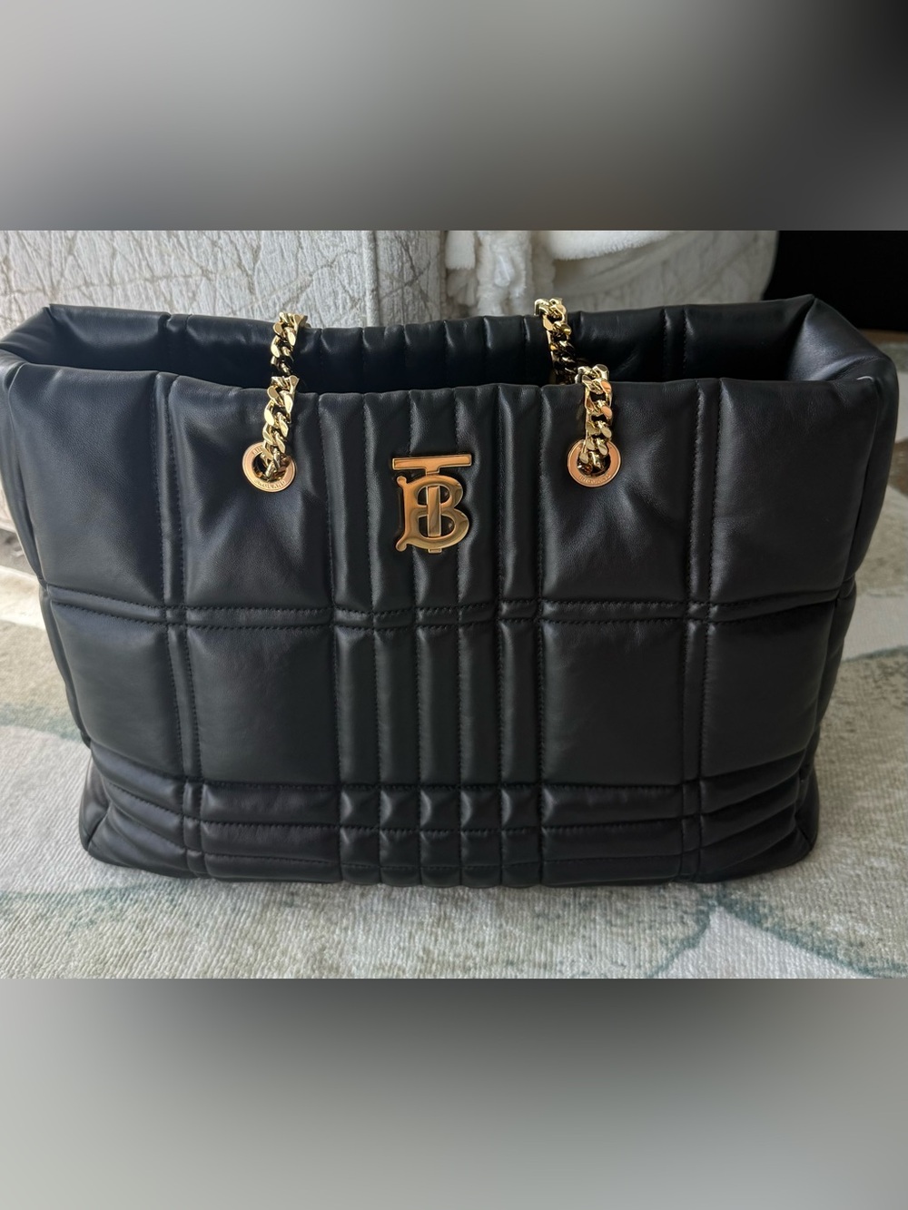 🔥FINAL PRICE Authentic Burberry Large Lola Quilted Leather Tote – Black